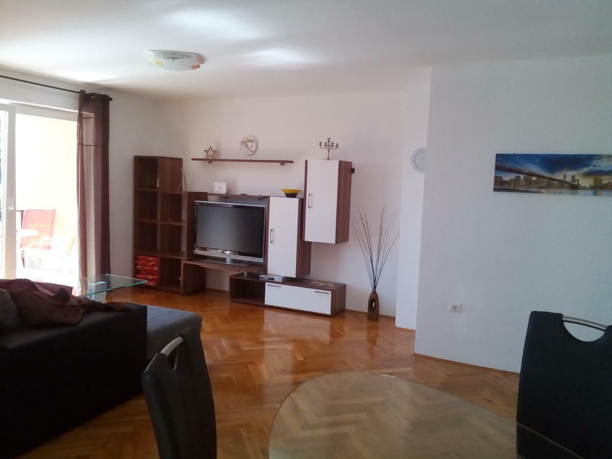 Appartamento Apartman Dubravka 1 Laurana Esterno foto