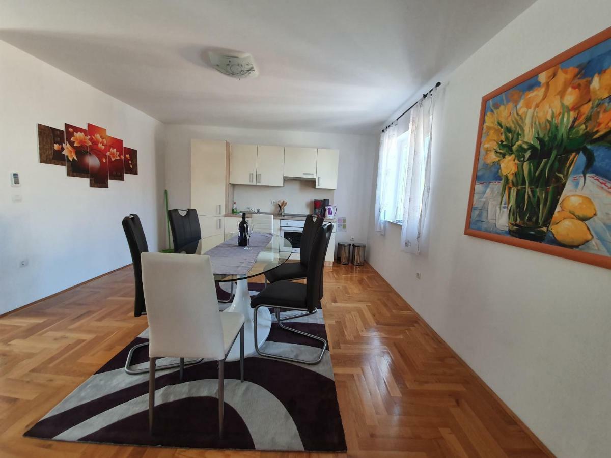 Appartamento Apartman Dubravka 1 Laurana Esterno foto