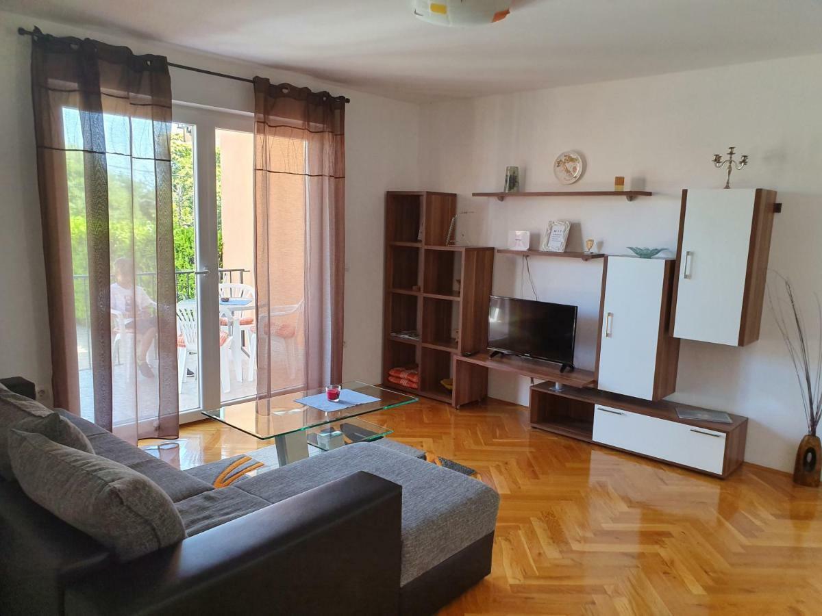 Appartamento Apartman Dubravka 1 Laurana Esterno foto